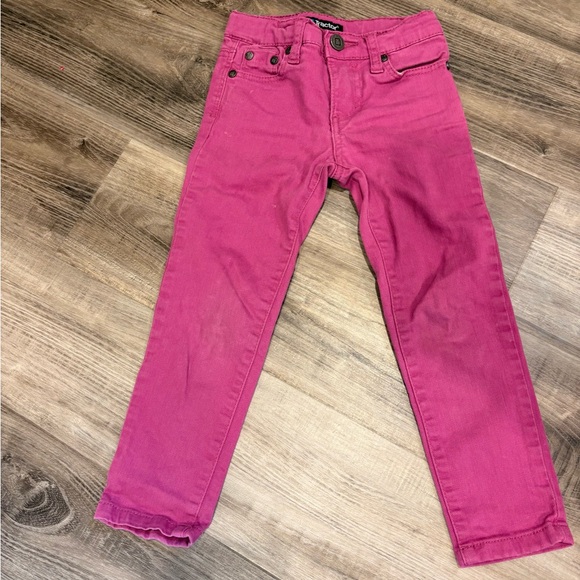 Toddlers (2T and 3T) Mixed Tops & Bottoms Bundle! - Picture 7 of 15